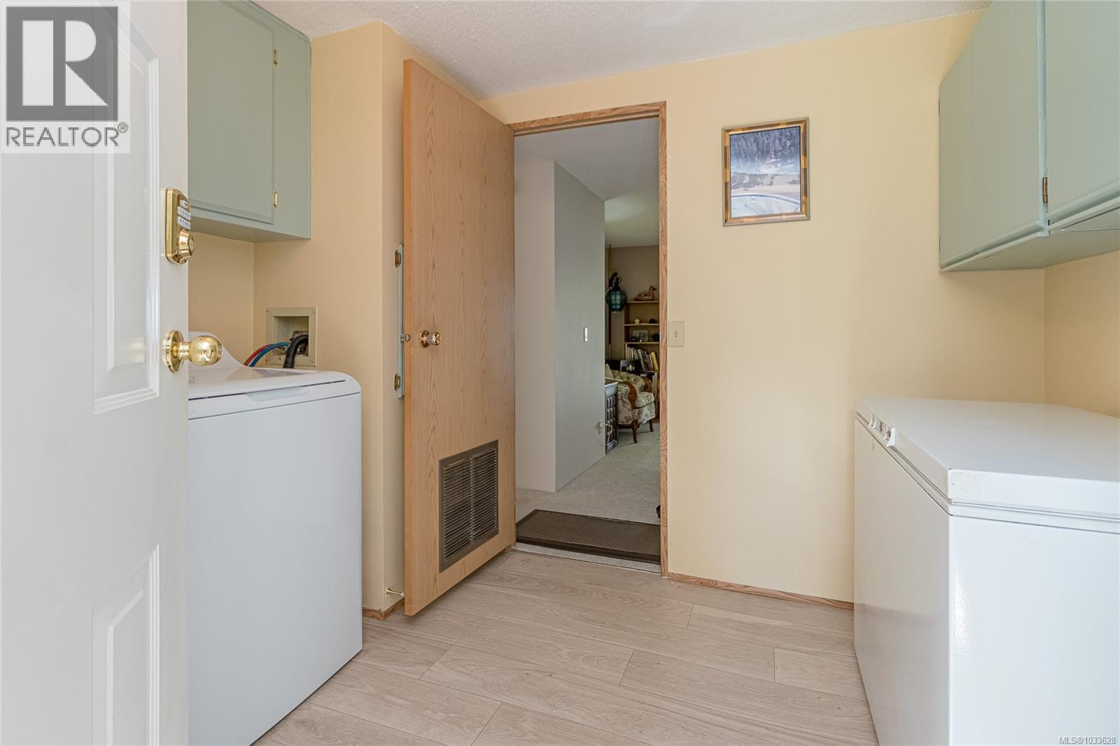 1552 Terrien Rd - 33