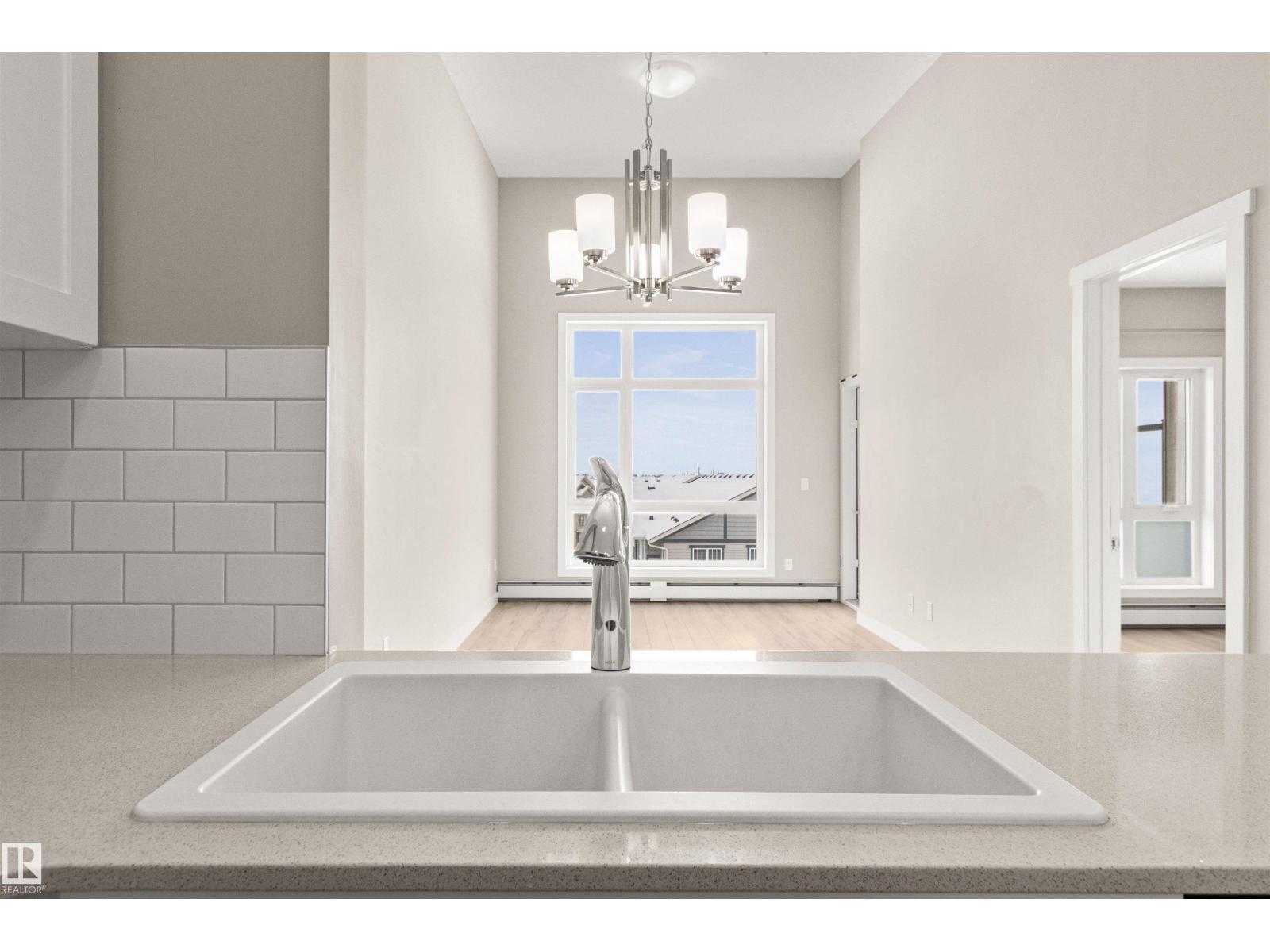 #412 12804 140 AV NW - 14