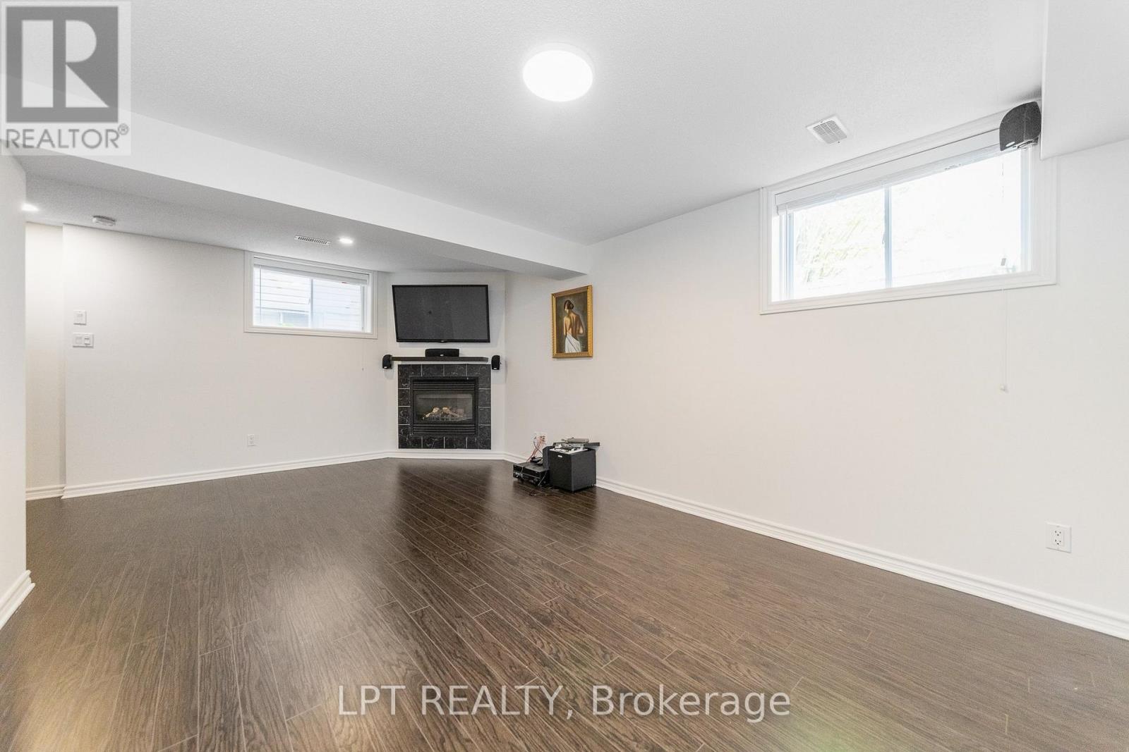 275 TEWSLEY DRIVE - 34