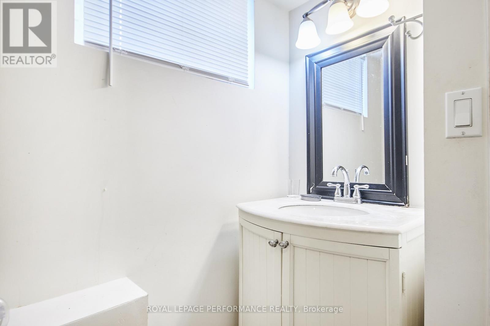 26 AYLMER AVENUE - 13