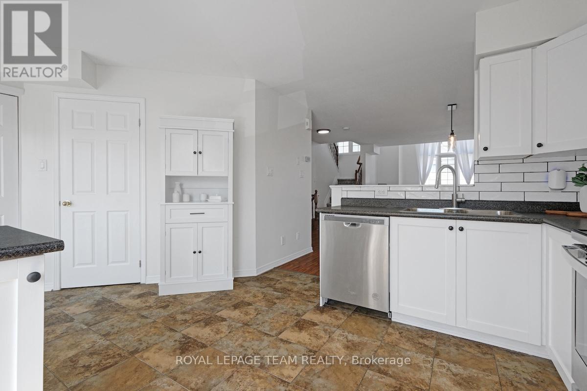 320 WIFFEN PRIVATE - 17