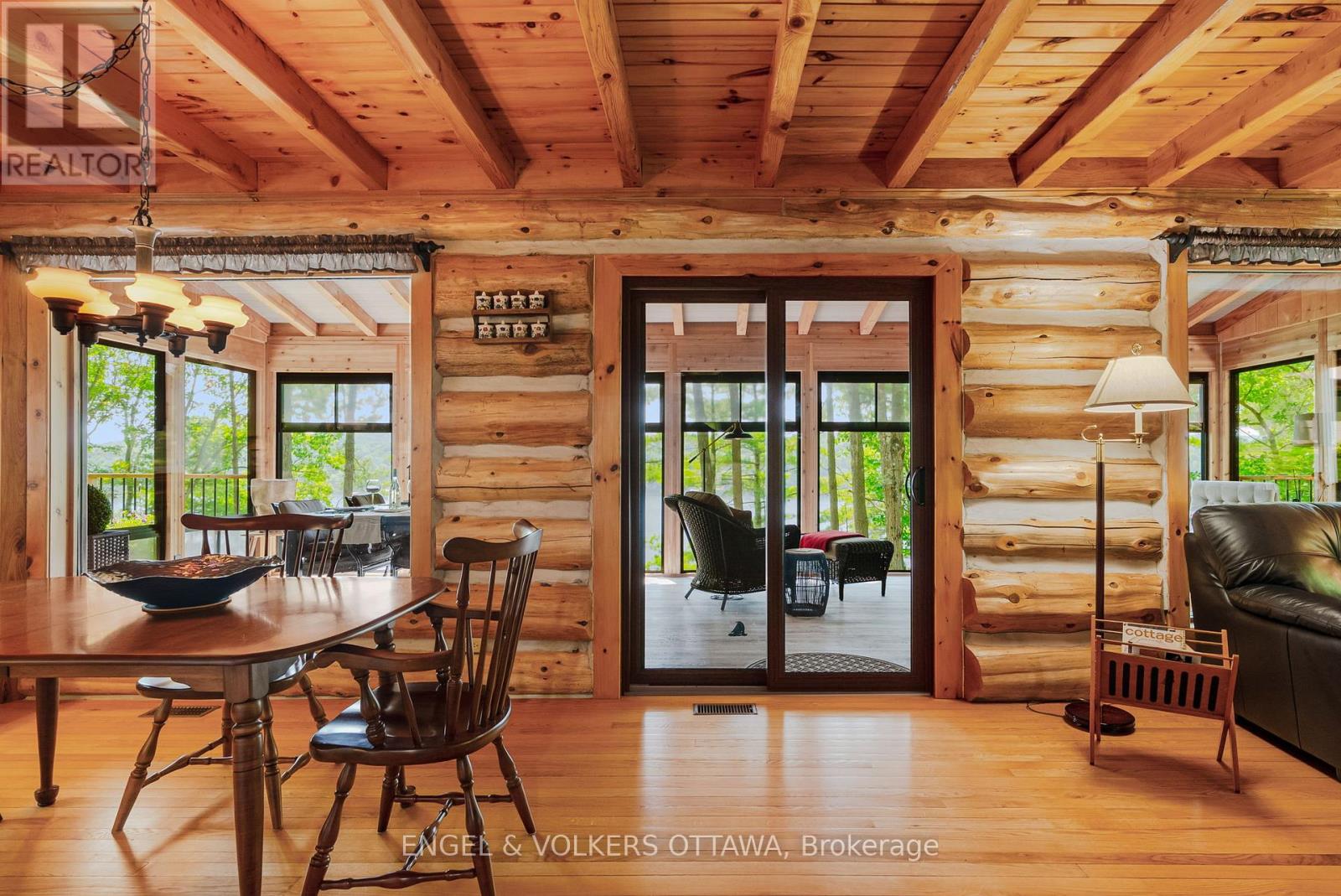 216 CONNIES LANE - 22