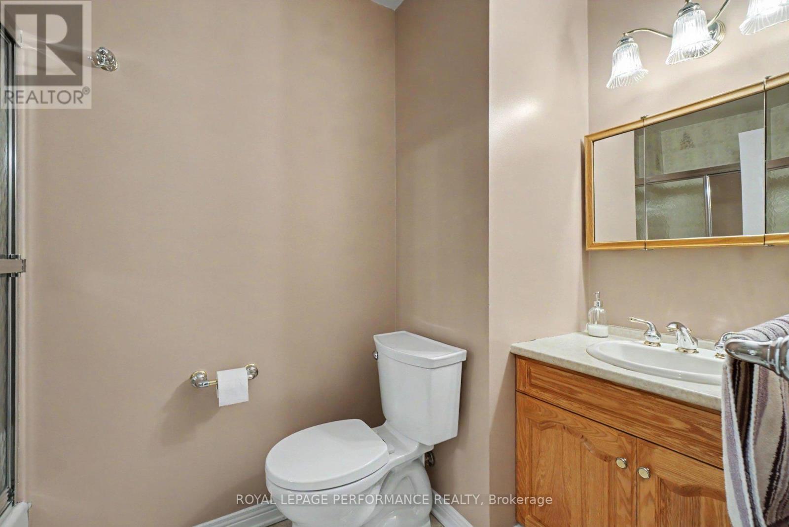 615 QUEBEC STREET - 16