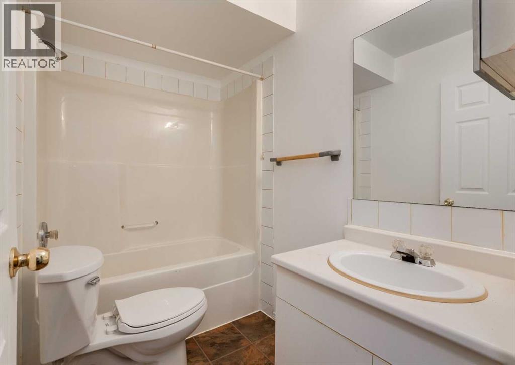 1135 37 Street SE - 14