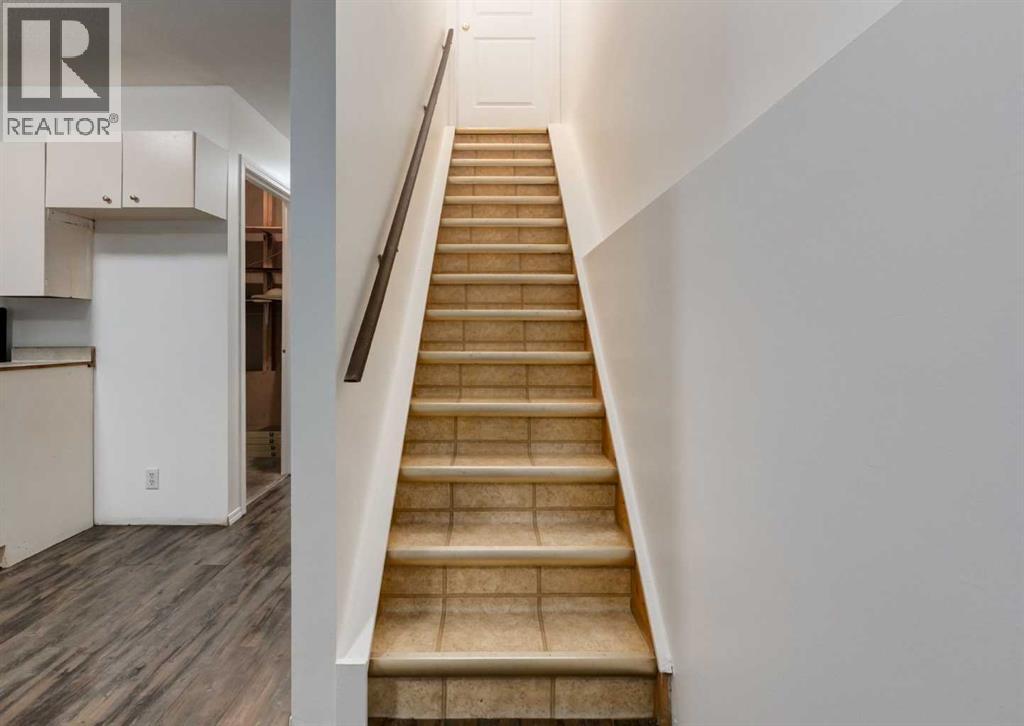 1135 37 Street SE - 19