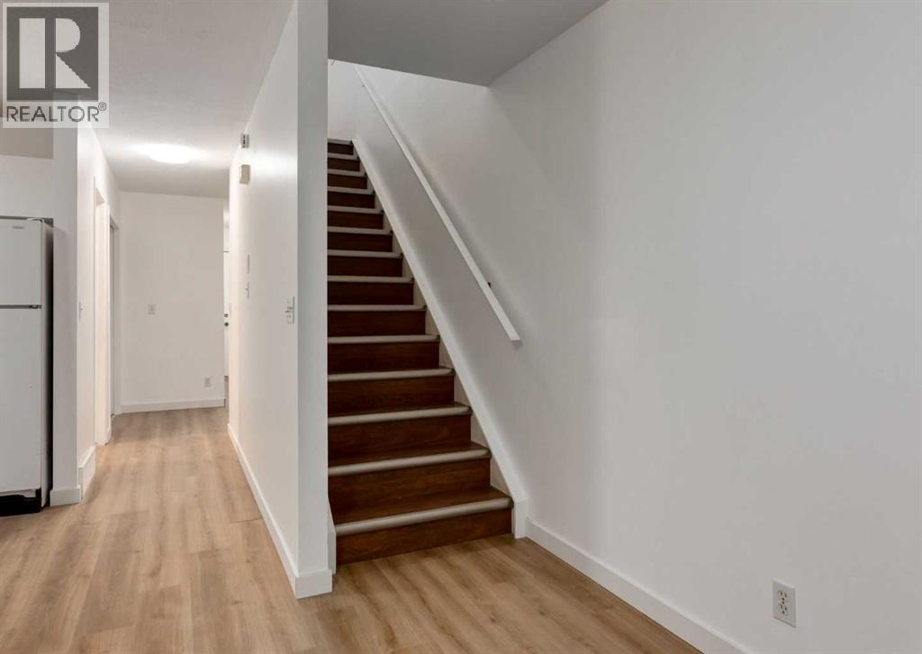 1135 37 Street SE - 34