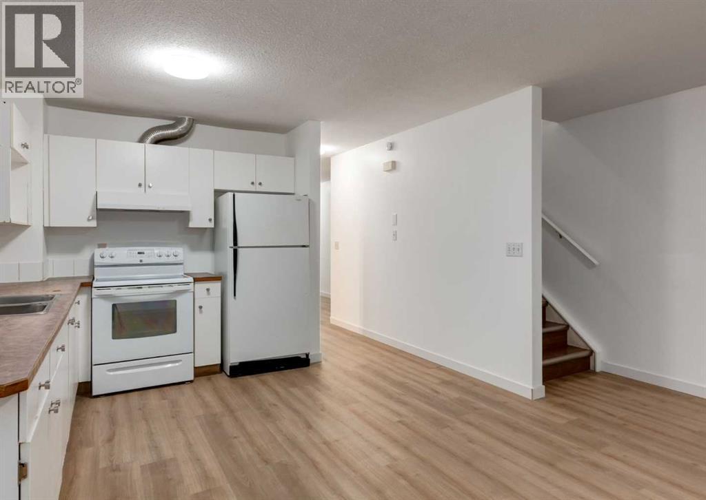 1135 37 Street SE - 25