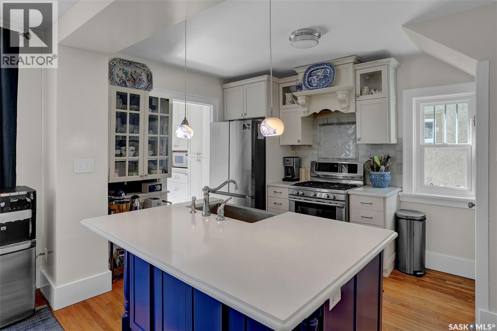 3045 Angus STREET - 11