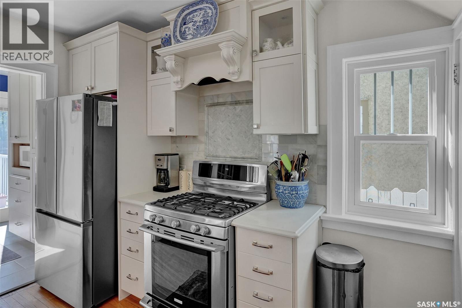3045 Angus STREET - 13