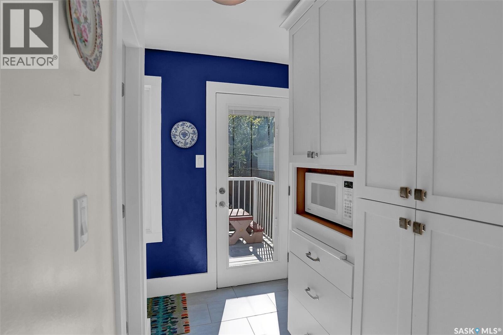3045 Angus STREET - 16