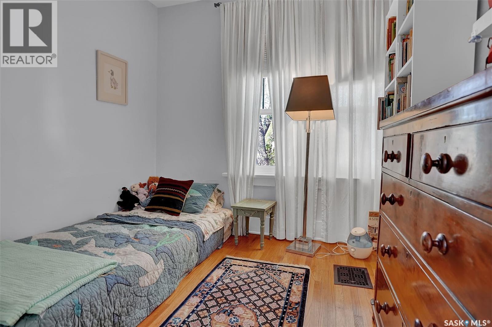 3045 Angus STREET - 23