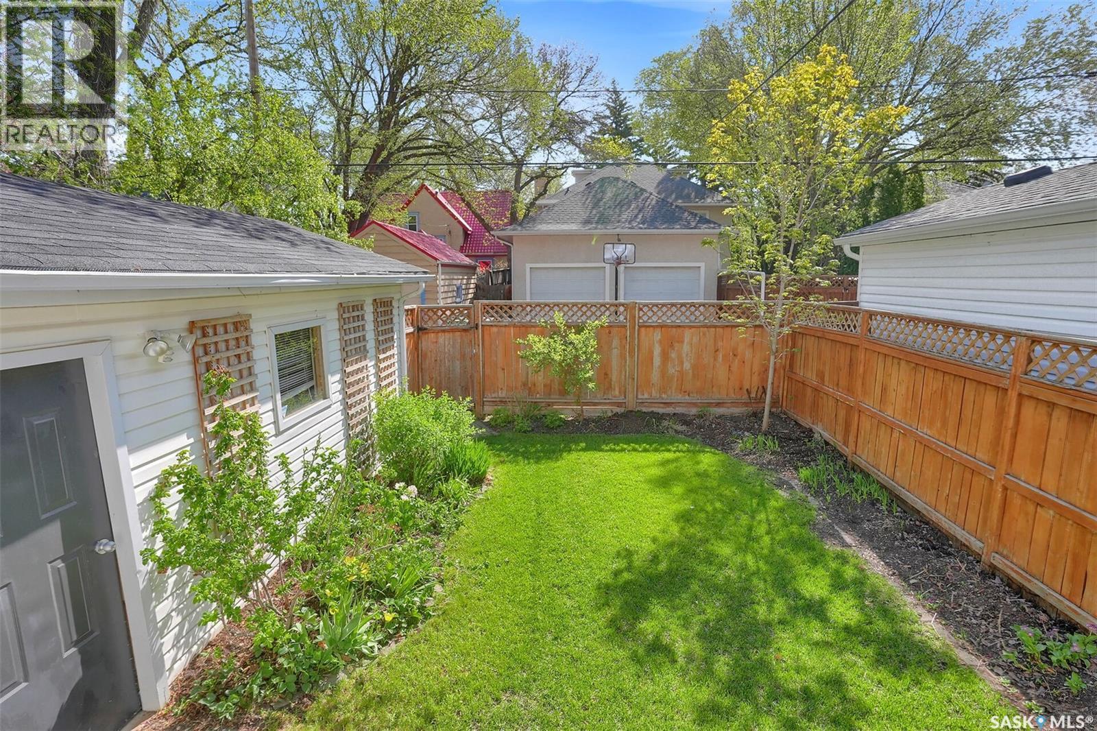 3045 Angus STREET - 34