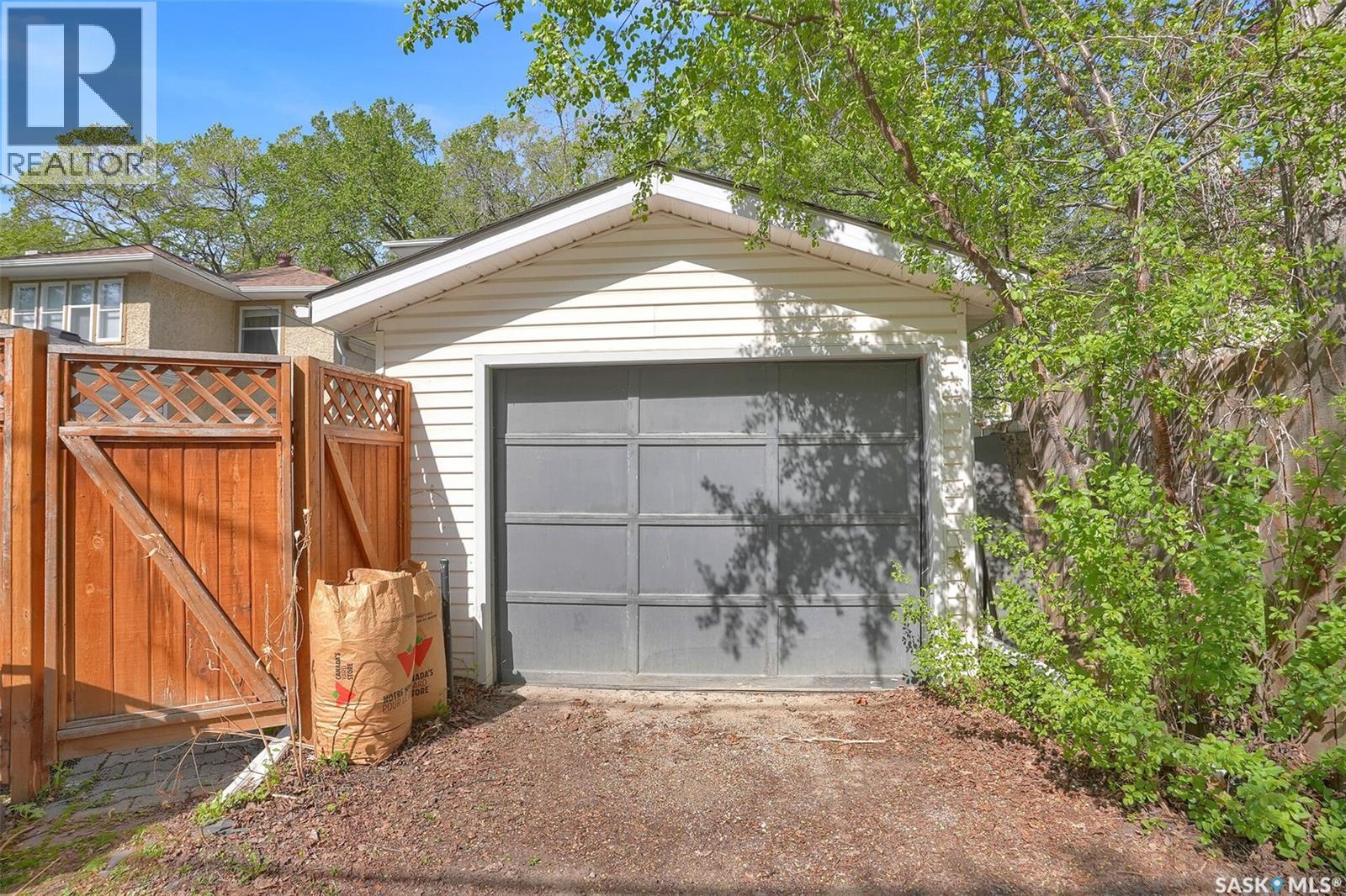 3045 Angus STREET - 36