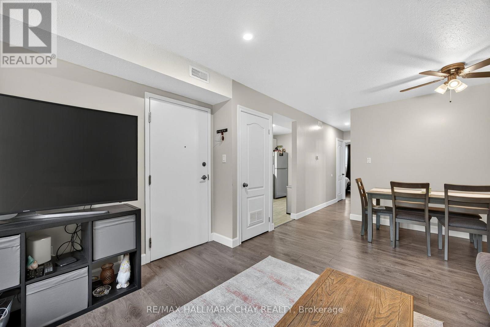 195 LOUISA STREET - 5