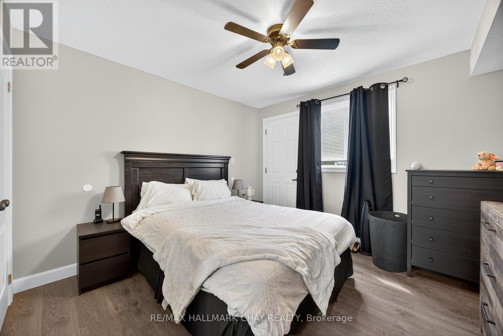 195 LOUISA STREET - 11
