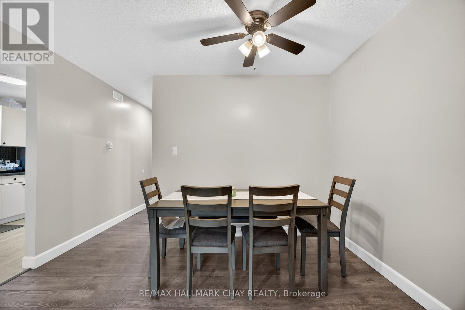 195 LOUISA STREET - 8