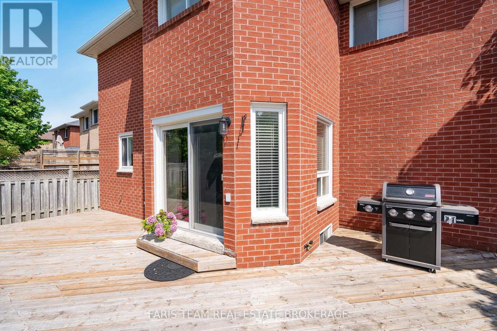31 ETHERINGTON CRESCENT - 35