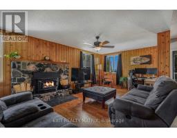 Family room - 1871 Lajoie Street, Alfred And Plantagenet, ON K0B1J0 Photo 6