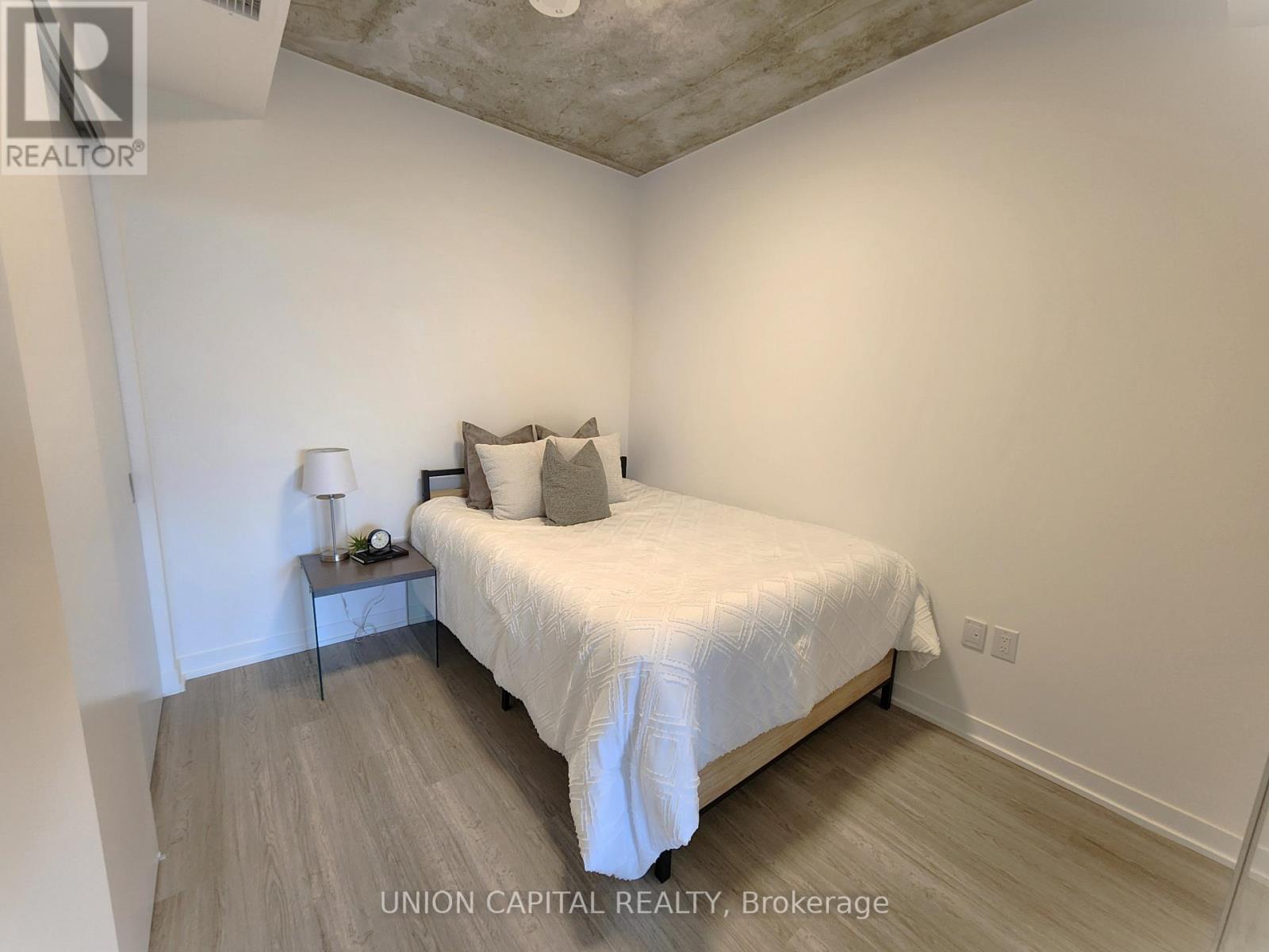 #1601 195 MCCAUL STREET - 13