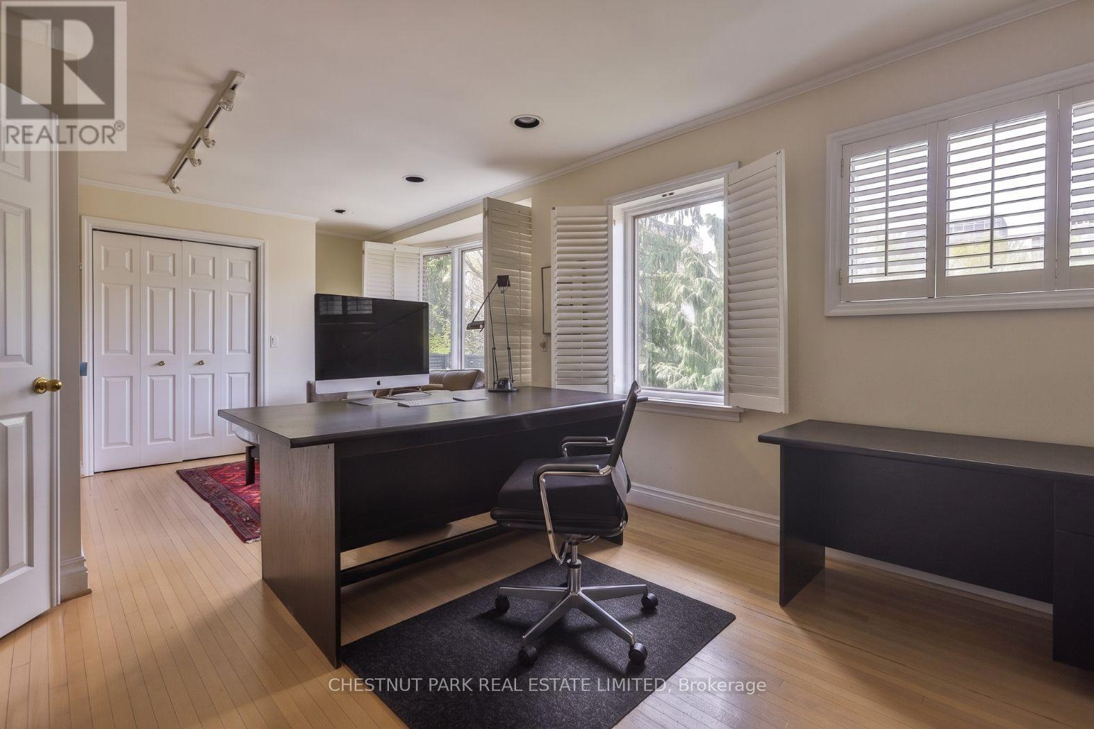 97 FARNHAM AVENUE - 24