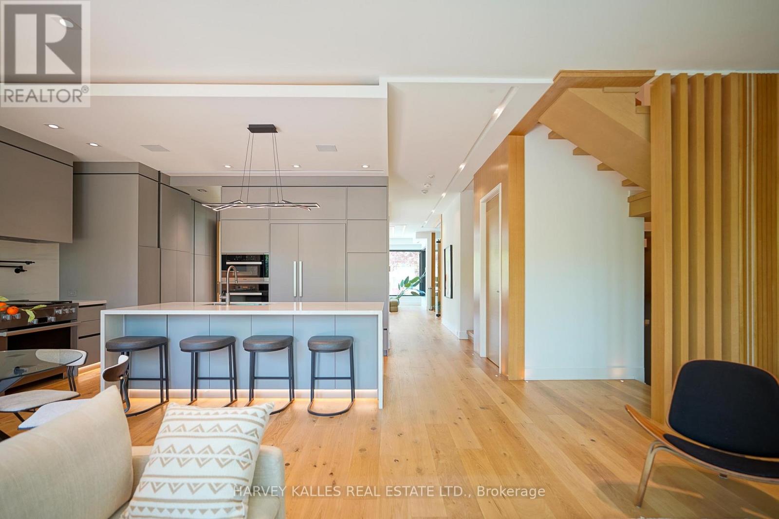 585 BEDFORD PARK AVENUE - 15