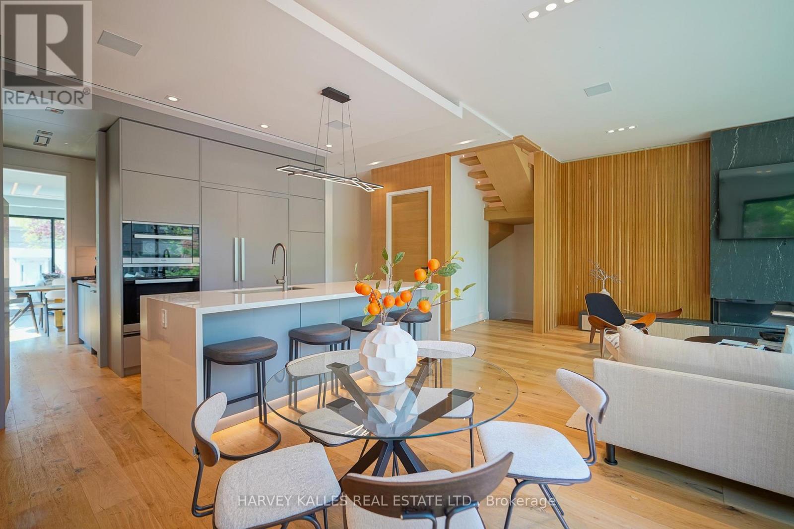 585 BEDFORD PARK AVENUE - 17