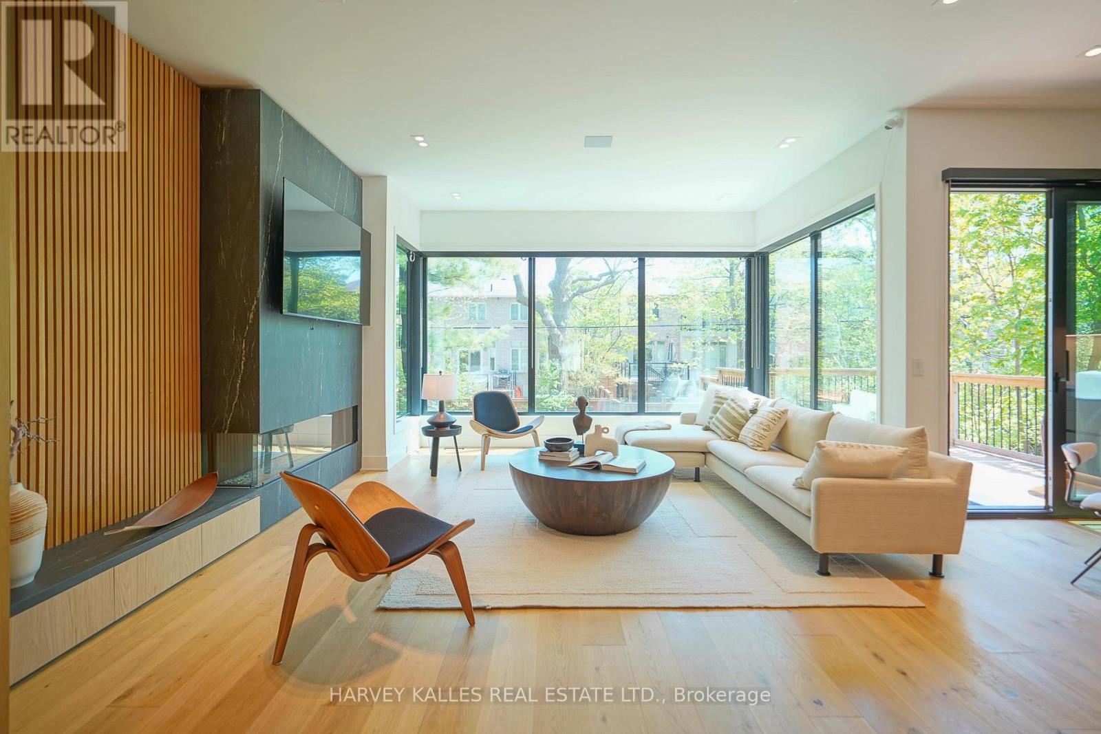 585 BEDFORD PARK AVENUE - 18