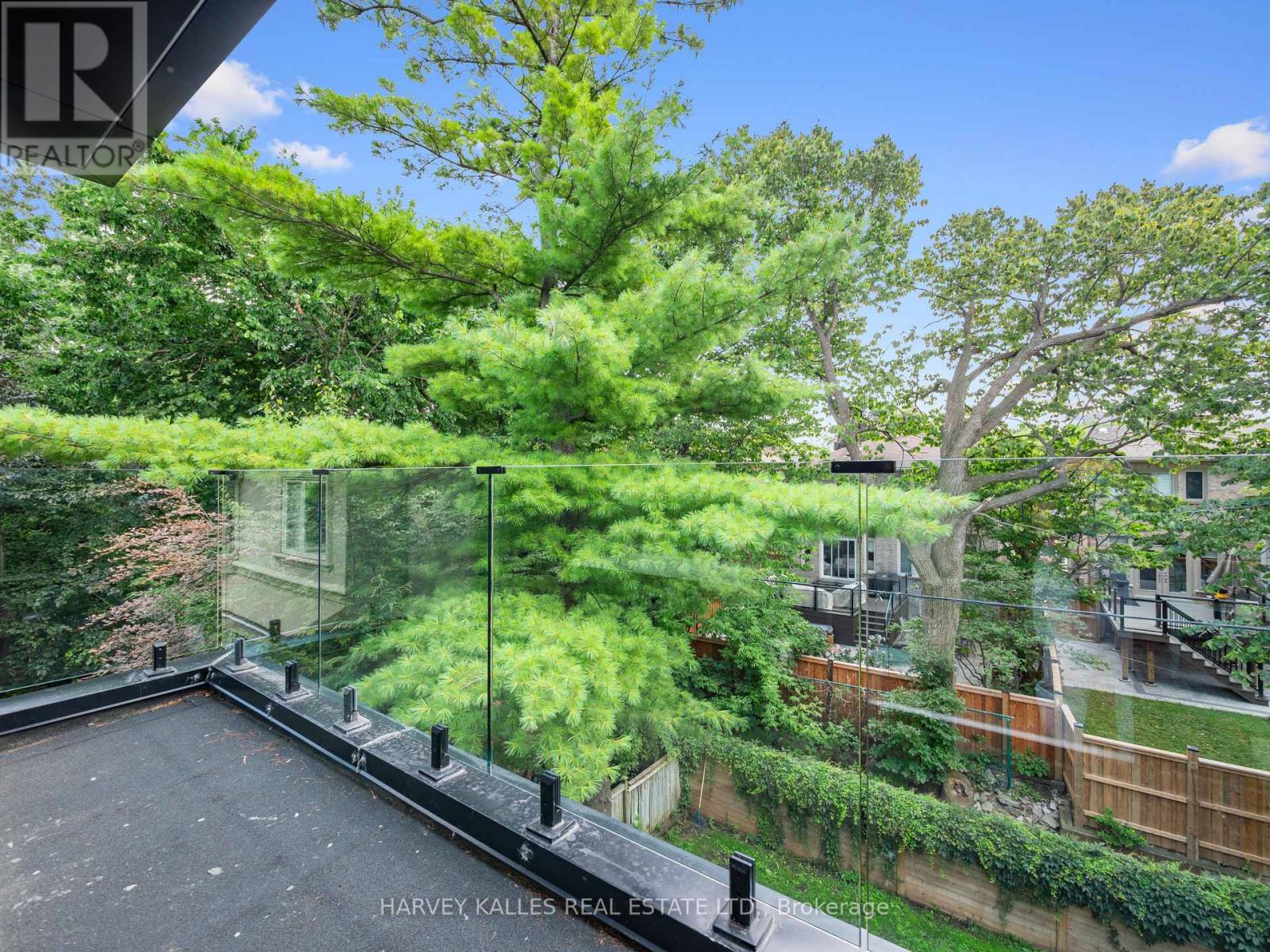 585 BEDFORD PARK AVENUE - 30