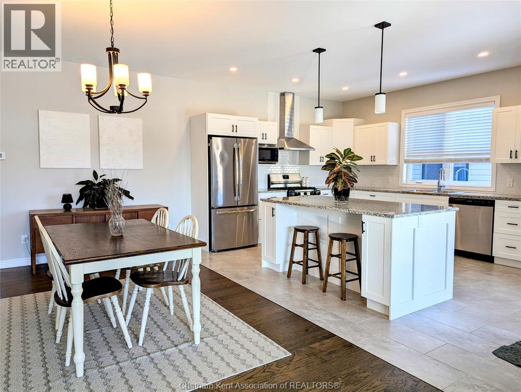 15 SIENNA COURT - 16