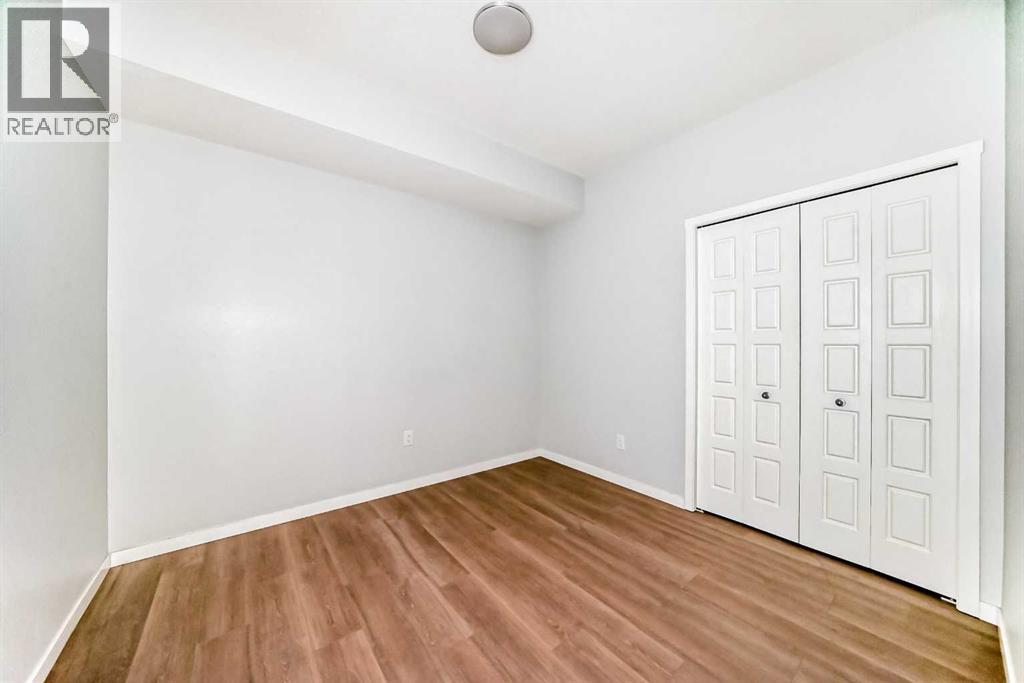 #1305 42 Cranbrook Gardens SE - 33