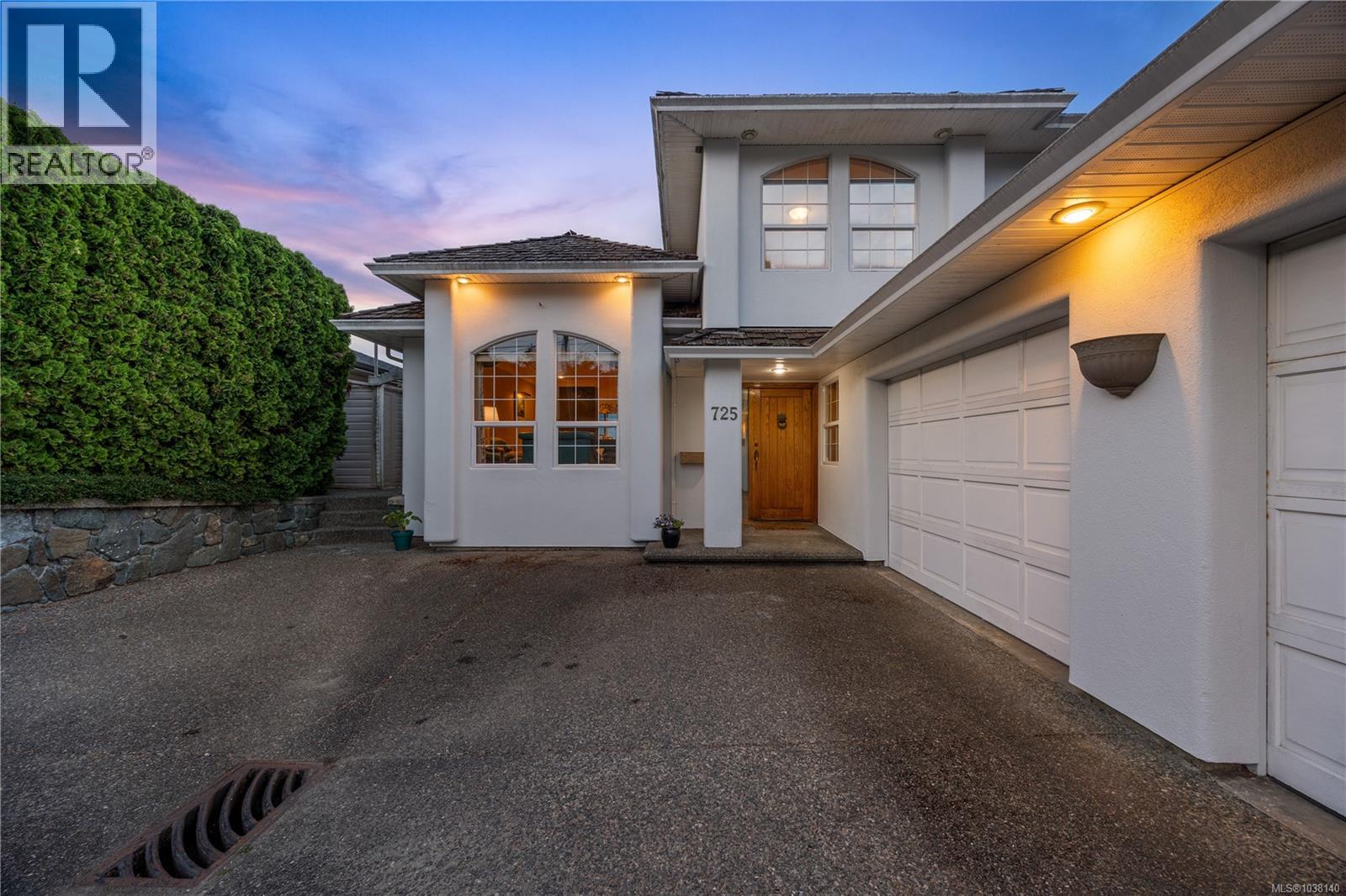 725 Thulin St - 55