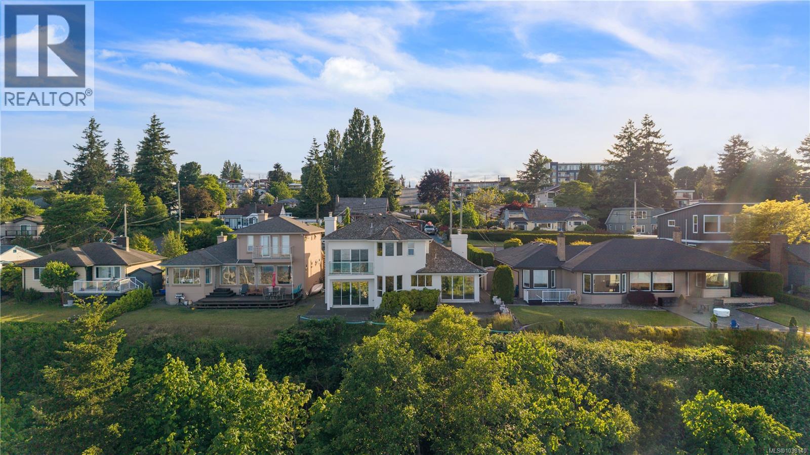 725 Thulin St - 57