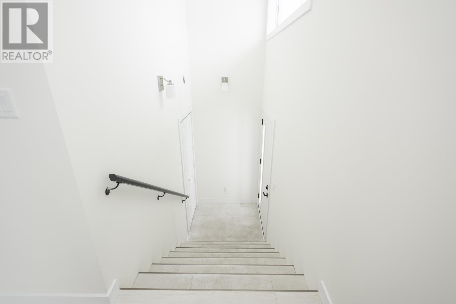 397 Empire AVE - 19
