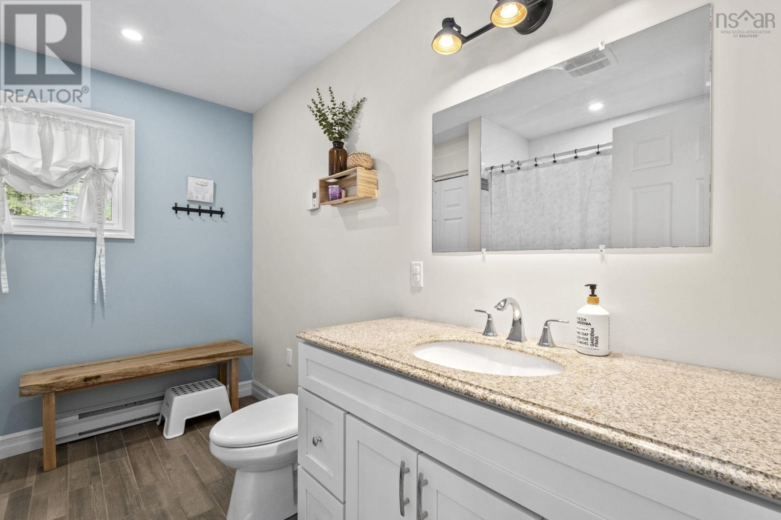 Property 33 of 33 of 39 Boyd Avenue