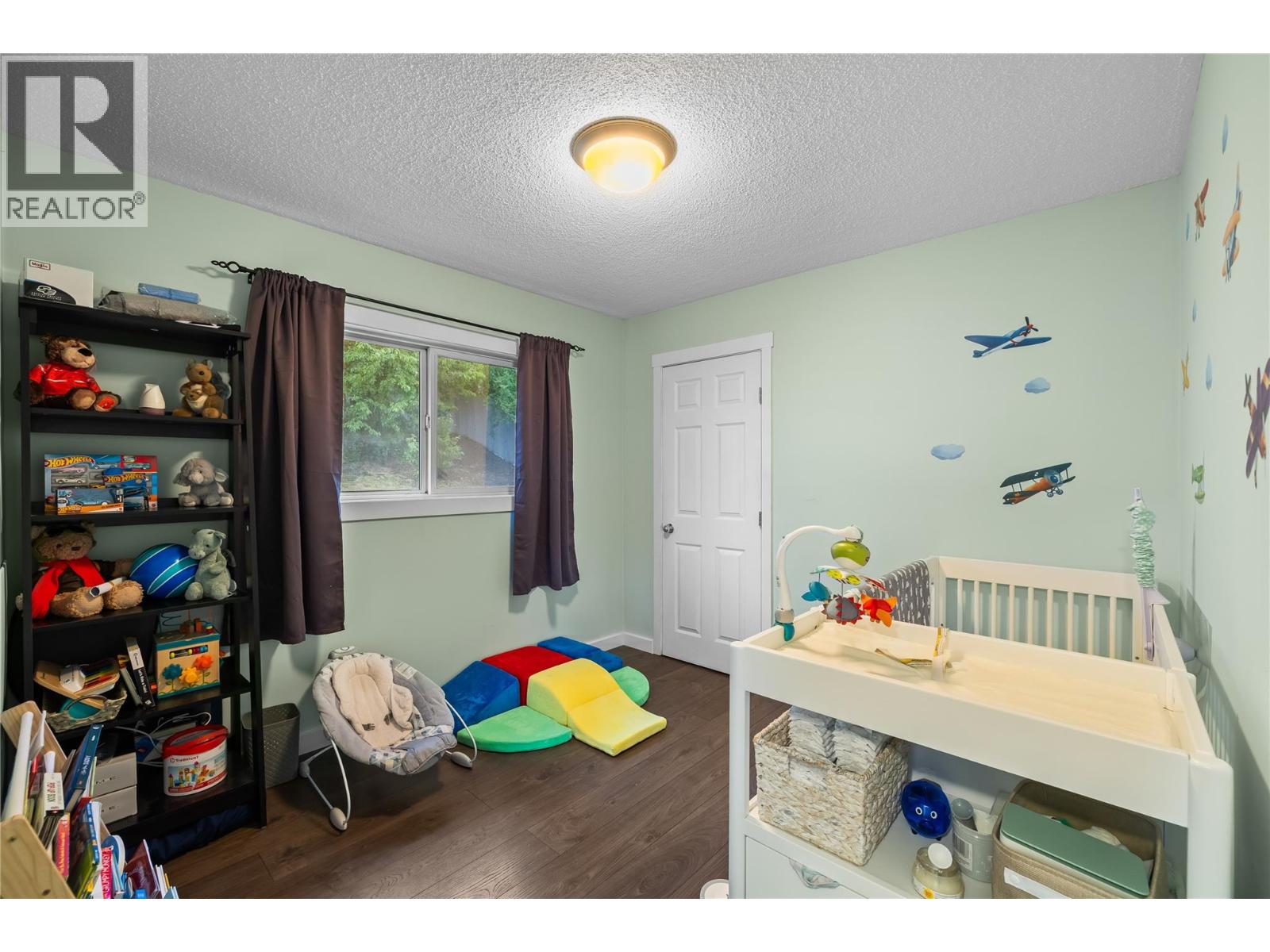 730 Cupar Road - 11