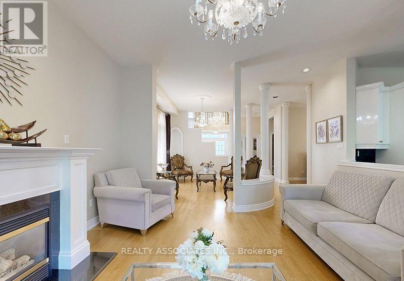 2 LORD NELSON COURT - 10