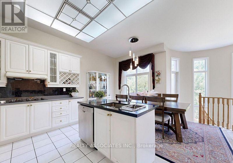 2 LORD NELSON COURT - 18