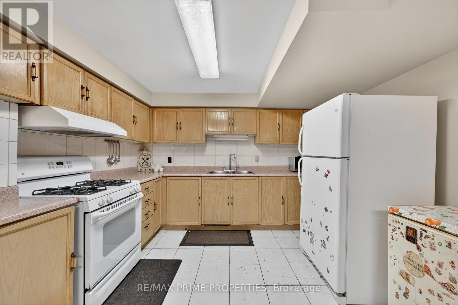 15 JIMSTON DRIVE - 30