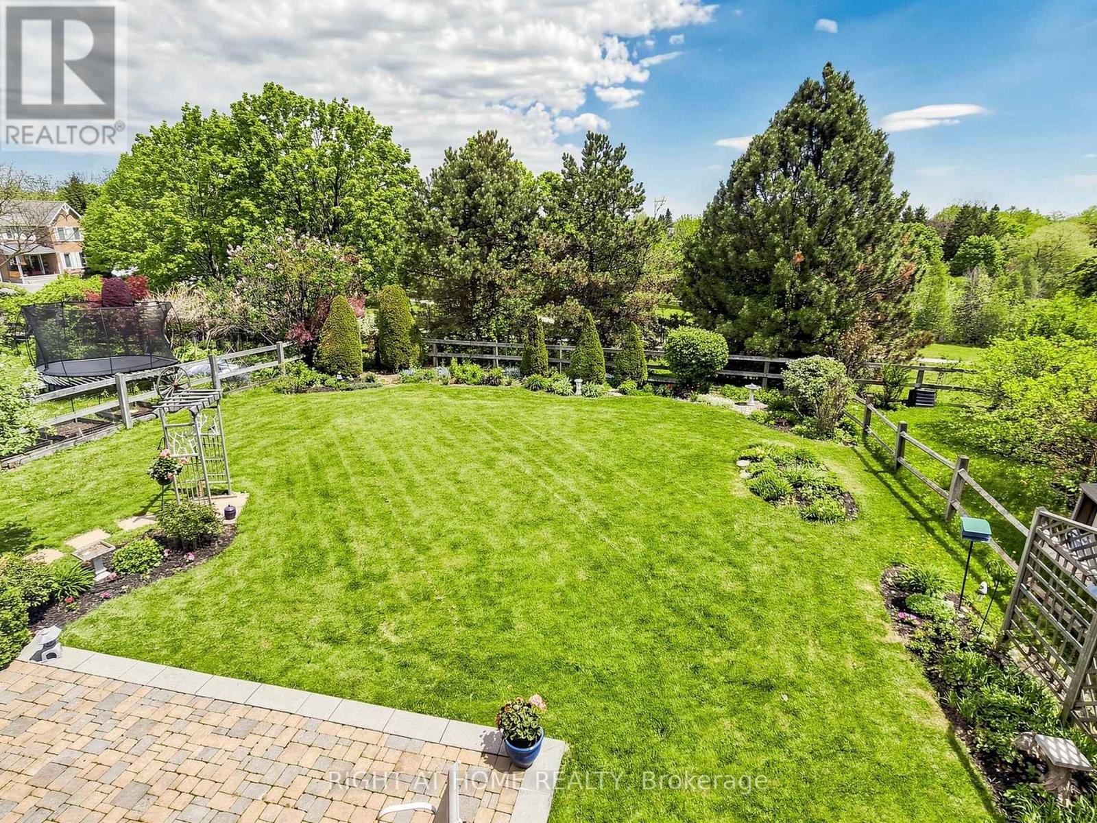 75 QUAKER VILLAGE DRIVE - 39