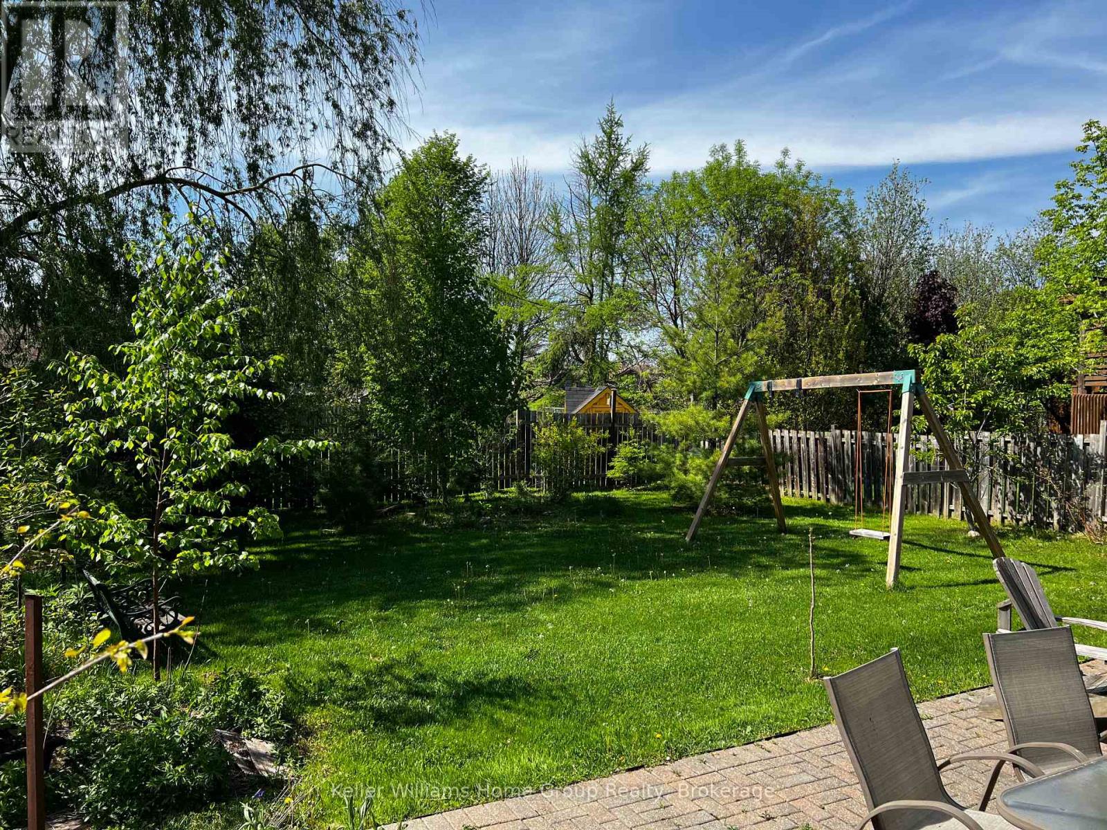 304 DANIEL CRESCENT - 43