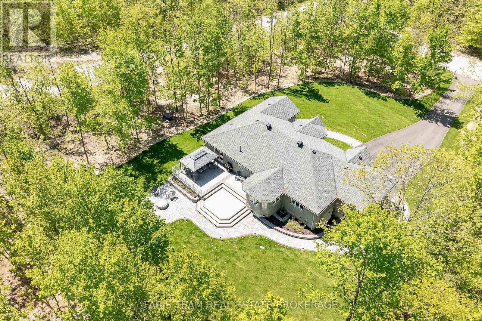 1 PINEVIEW DRIVE - 45