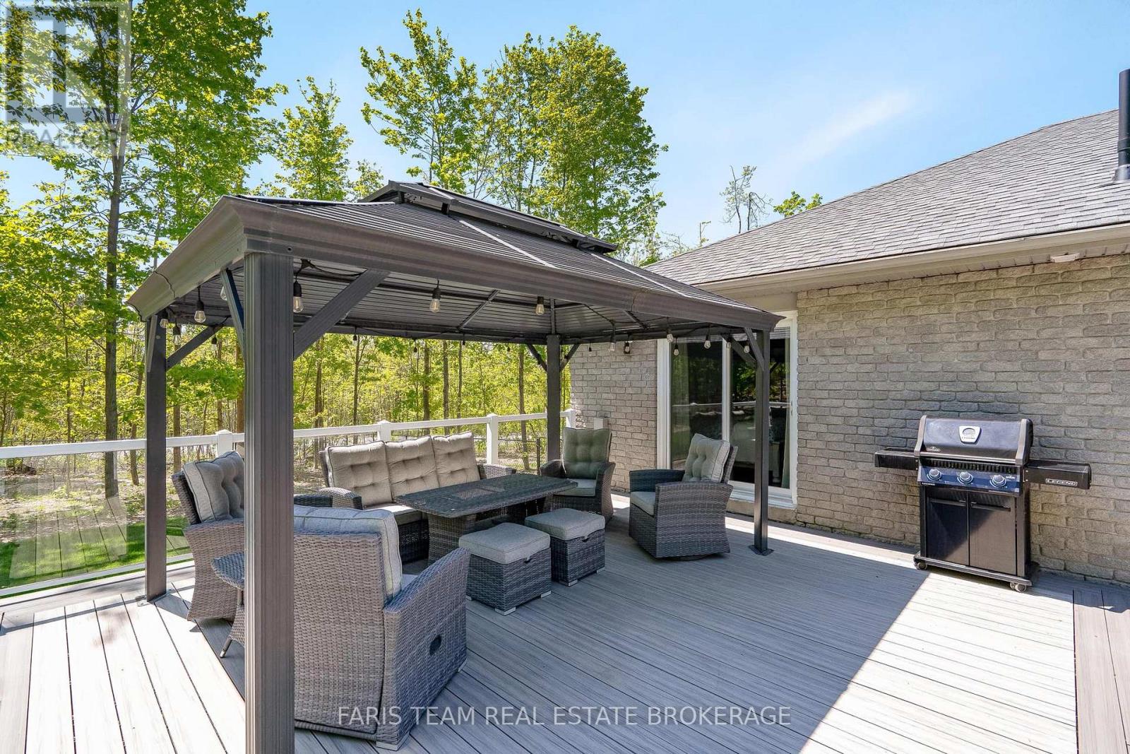 1 PINEVIEW DRIVE - 37