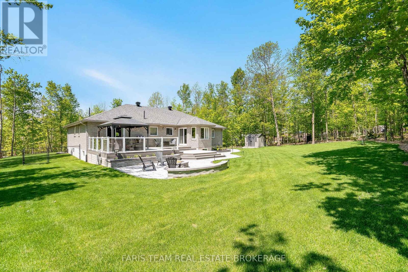 1 PINEVIEW DRIVE - 42