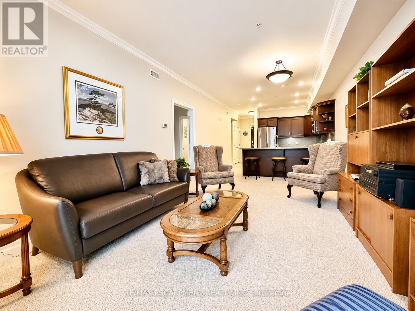 #309 3290 NEW STREET - 16