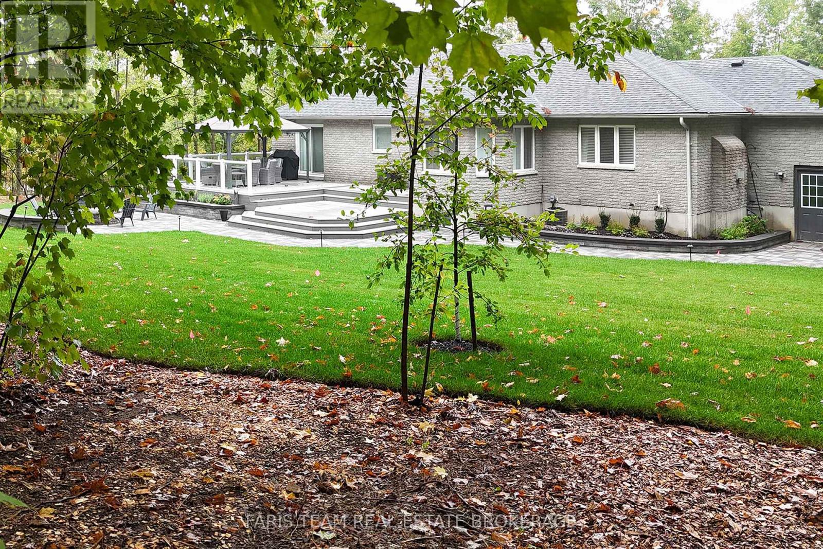 1 PINEVIEW DRIVE - 49