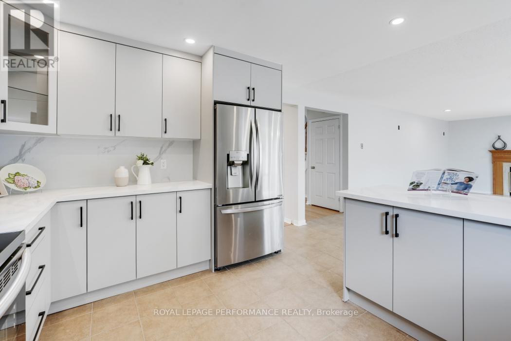 846 MONTCREST DRIVE - 23