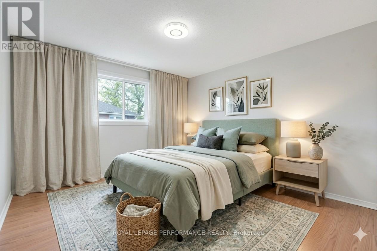 846 MONTCREST DRIVE - 33