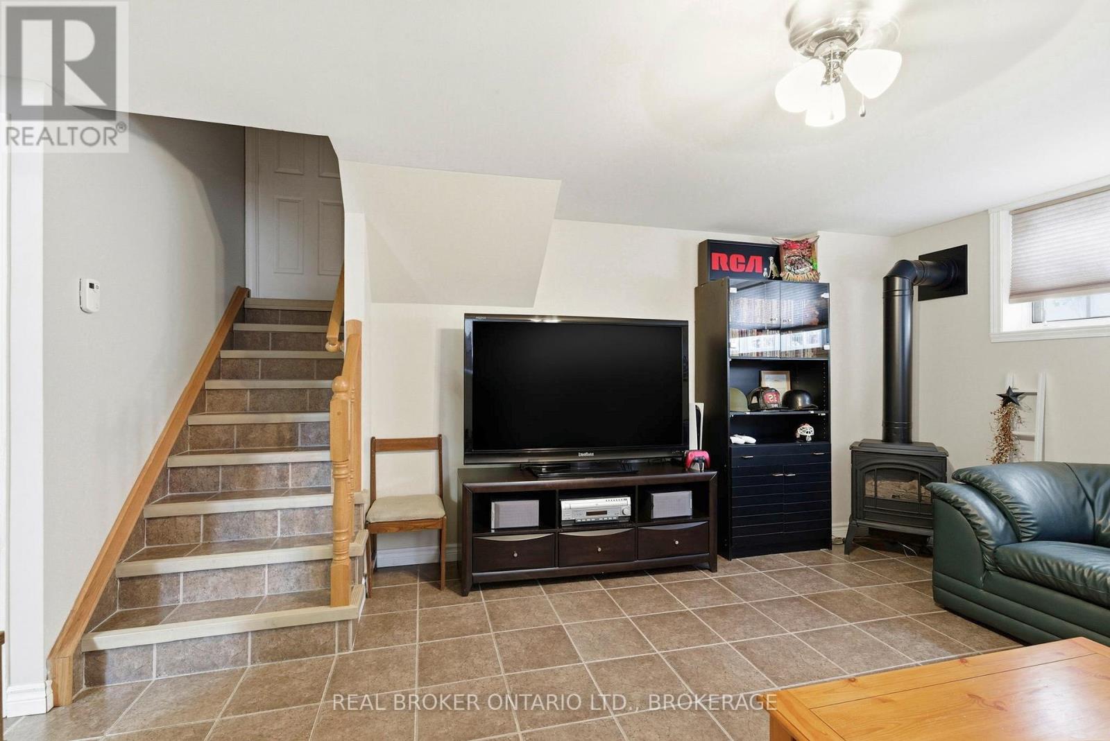 18247 COUNTY RD 2 ROAD - 22