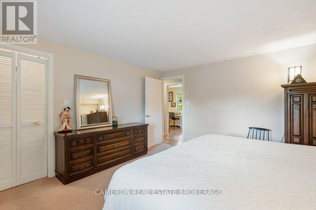 1515 GRANT AVENUE - 15