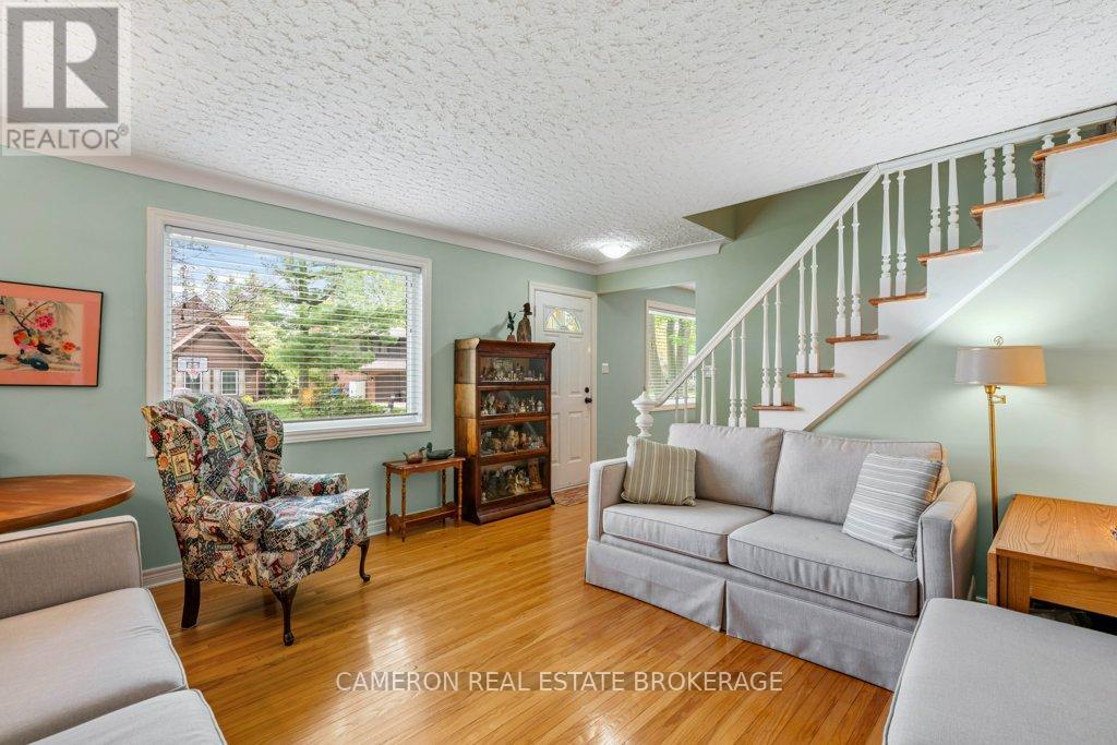 1515 GRANT AVENUE - 9